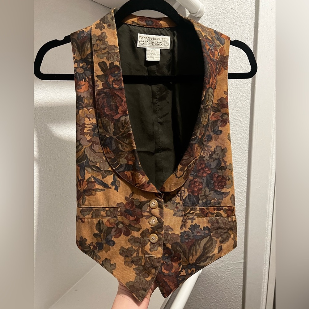 Women’s Fall Vest